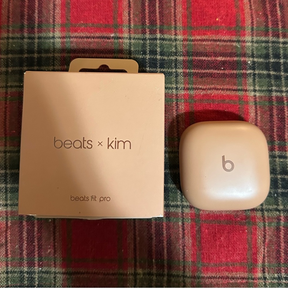 Kim Kardashian Beats Fit Pro